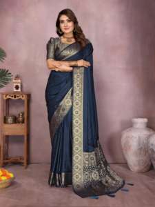 Saree en soie de satin doux teint à la main pur avec une bordure de tissage Zari riche - Product Image 4