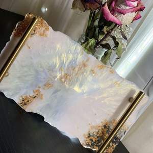 Plato Rectangular de Resina Artística, Técnica de Esmalte de Color, Diseño Elegante Hecho a Mano, Color Personalizado, 100 Piezas MOQ, Entretenimiento - Product Image 4