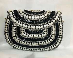 Bolsas de metal de mosaico tribal hechas a medida en 3 colores con mopa, cuentas de vidrio y otros adornos ideales para reventa - Product Image 6