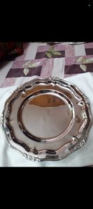 Bandeja de servicio de diseño moderno con forma personalizada de alta calidad y acabado para restaurante y hotel forma redonda con diseño de hoja - Product Image 6