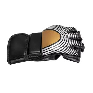 Gants de boxe MMA en cuir véritable personnalisés de haute qualité pour l'entraînement et le combat – Qualité supérieure, logo personnalisé, fabriqués au Pakistan - Product Image 5