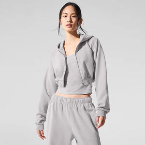 OEM แจ็กเก็ตมีฮู้ดแบบรูดซิปสำหรับผู้หญิงโอเวอร์ไซส์ผ้าฝ้ายน้ำหนักเบาเสื้อครอปท็อปเปล่าออกกำลังกายฟิตเนสสตรีทแวร์ - Product Image 1