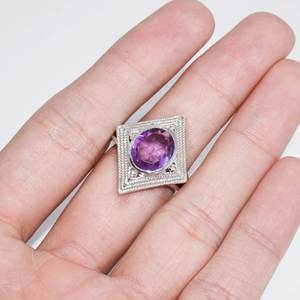 Diseño romántico amatista corte ovalado 925 Ajuste de bisel de plata esterlina anillo de banda fiesta de compromiso aniversarios de boda mujeres niñas - Product Image 1