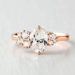 Anillo de Compromiso y Aniversario con Moissanita de Corte Oval, Anillo de Promesa de Oro Rosa Sólido de 18K, RITZIN RIH3116 - Product Image 4