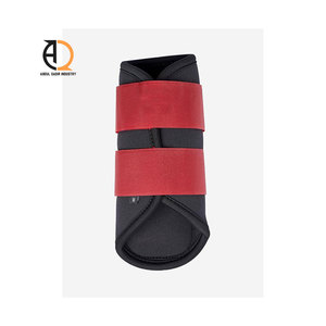 Bottes de protection pour chevaux, bottes de brossage, protection des jambes des chevaux, bottes d'entraînement équestre, fers à cheval, fabrication équestre professionnelle - Product Image 2