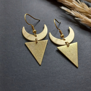 Pendientes de Latón Hechos a Mano, Diseño Boho Indio de Lujo, Estilo Antiguo Moderno Tradicional, Chapados en Oro - ARTWORK MAESTRO - Product Image 1