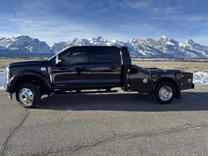 Opportunité de vente en gros, prix imbattable 2024 Ford F-550 Super Duty Lariat Power Stroke Dually 4x4 Hauler - Product Image 2