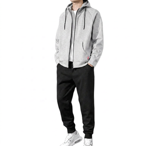 Survêtement gris à capuche respirant imprimé pour homme, ensemble décontracté en coton long avec cordon de serrage et poches latérales, idéal pour l'automne - Product Image 3