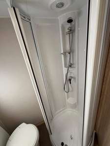 รถบ้านเคลื่อนที่ขนาด4x4คาราวานรถพ่วงสำหรับการเดินทางออฟโรดสำหรับตั้งแคมป์และรถบรรทุกใช้กลางแจ้งบ้านเคลื่อนที่ขาย... - Product Image 4