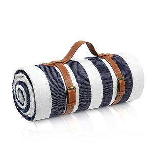 Manta de <span class=keywords><strong>Picnic</strong></span> Portátil a Cuadros, Impermeable y Plegable, con Correa de Transporte de Cuero PU para Playa, <span class=keywords><strong>Parque</strong></span>, Camping, Viajes al Aire Libre - Product Image 5