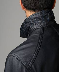 Veste en cuir classique pour homme avec fermeture éclair sur le devant et col à boutons-pression - Design durable et intemporel Veste en cuir pour homme - Product Image 3