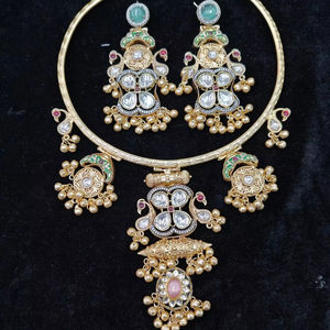 High Quality Bridal Kundan Stones <b>and</b> <b>Pearls</b> <b>Necklace</b> <b>Set</b> with <b>Earrings</b> for Wedding <b>and</b> Party Wear Fashion Jewelry <b>Sets</b> - Product Image 3
