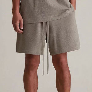 Short de survêtement en molleton de coton 100% essentiel à la mode pour hommes Short baggy décontracté à taille élastique personnalisé Design teint uni à motif solide - Product Image 1