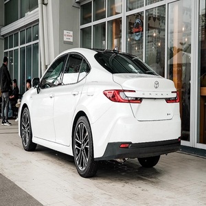 Aston Martin DBS 2023 en vrac utilisé sièges en cuir de direction à droite voitures à essence expédition rapide en gros - Product Image 5