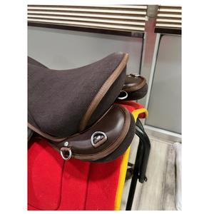 Silla de Montar de Cuero Sintético de Alta Calidad con Armazón de Madera, Modelo Status Paragon, para Salto Ecuestre, a Bajo Precio - Product Image 5