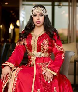 Caftan marocain décontracté brodé à la main en Georgette de soie rouge vêtements traditionnels musulmans - Product Image 1