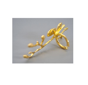 Rondes de serviette de table haut de gamme à thème moderne pour hôtel et restaurant Anneaux de serviette de table en nacre de haute qualité fabriqués à la main - Product Image 1