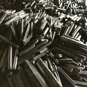 Nuevas briquetas de compresas de bambú carbonizadas en caliente de alta calidad directamente de Vietnam producto de carbón de alto potencial hecho a máquina - Product Image 1