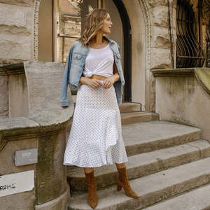 แจ็คเก็ตเดนิมลำลองสำหรับผู้หญิงระดับพรีเมียม กันลม ระบายอากาศได้ดี ผ้าฝ้ายเคลือบพิมพ์โลโก้ตามสั่ง ติดกระดุม ย้อมสี สำหรับฤดูหนาว - Product Image 2