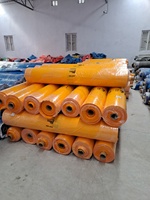 Rouleaux de bâche PE unie personnalisable – Diverses options de grammage et de couleur – Imperméable, stabilisé aux UV, tissé robuste, résistant aux déchirures