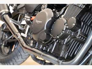 Ventes en gros de motos sportives Speed Triple 750 d'occasion de qualité supérieure au meilleur prix - Product Image 3