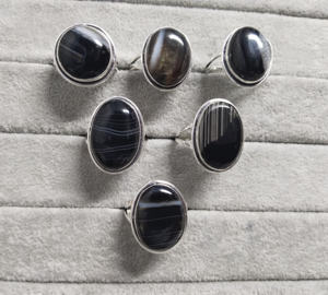 Top Tendance Suleimani Hakik Anneaux De Pierres Précieuses Naturelles De Qualité Supérieure Cristal Chakra Guérison Bijoux De Mode Sculpté En Gros - Product Image 2