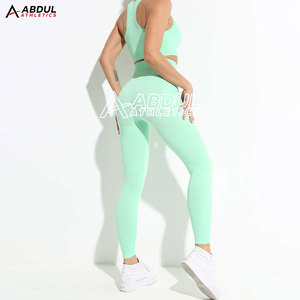 Conjunto de yoga para un estilo de vida activo y entrenamiento físico con material suave y ajuste cómodo para gimnasio y ejercicios al aire libre - Product Image 2
