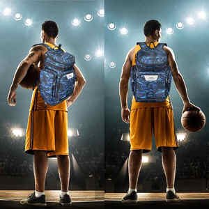 Bolsas de deporte hechas a medida, bolsas de kits de fútbol, bolsas de kit de baloncesto, fabricación de Sialkot Pakistán con clubes, logotipos universitarios - Product Image 6