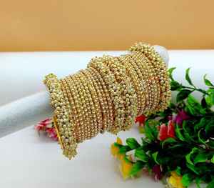 Brazaletes de Novia Tradicionales Kundan con Brillantina Mate para Niñas y Mujeres, Joyería de Boda con Cuentas Rojas - Product Image 6