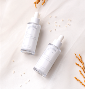 Suero Hidratante Blanqueador Antienvejecimiento con Proteína de Arroz, Ácido Hialurónico y Ceramida NP para Piel Seca, OEM, ODM, Marca Privada - Product Image 2