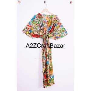 Bata Larga de Algodón Indio para Mujer con Estampado Floral Digital, Cuello en V, Cinturón, Mangas Tres Cuartos, Lavable a Máquina, Diseño Y2K - Product Image 1