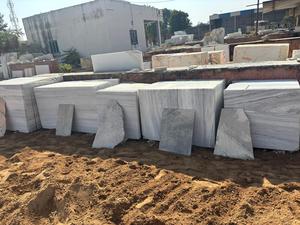 Dalle de marbre blanc indien Dalles de marbre authentiques de Makrana Qualité supérieure pour intérieurs de luxe Fourniture d'usine en gros - Product Image 2