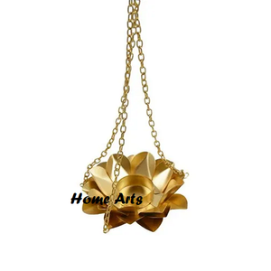 Bougeoir en or plaqué au design unique avec chaîne suspendue, qualité supérieure, bol à fleurs Urli pour la décoration de mariage - Product Image 1