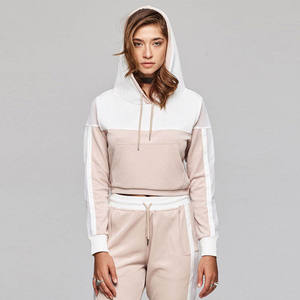 Ensemble pantalon deux pièces avec impression bouffante personnalisée, survêtements pour femmes, ensemble sweat à capuche court et pantalon de survêtement de haute qualité, ensemble de jogging pour femmes - Product Image 1