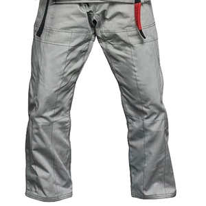 Traje de Jiu-Jitsu Brasileño (BJJ) apto para principiantes y practicantes avanzados, enfocado en comodidad, movilidad y durabilidad durante las sesiones de grappling. - Product Image 3