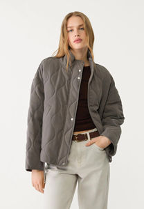 Veste matelassée pour femme de qualité supérieure gris moyen avec fermeture éclair, manches longues, ourlet réglable, col montant, veste d'hiver en toile à bulles, OEM - Product Image 5