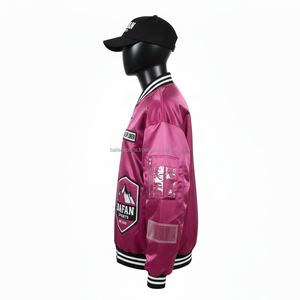 Veste bomber en satin pour femme, tissu magenta premium avec panneaux sur les manches et devant, logo personnalisé, impression à chaud, vestes en satin pour femme - Product Image 3