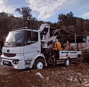 Nueva grúa hidráulica montada en camión con capacidad de 7 toneladas, Construcción fuerte con componente de núcleo de bomba de pluma plegable de alto momento de carga - Product Image 6