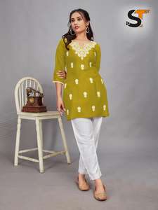 Tops cortos bordados de tela de rayón pesado más vendidos para oficina y uso regular Conjunto de Kurta informal de diseñador para mujer a la venta - Product Image 4