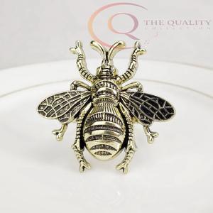 Anneaux de serviette de qualité supérieure pour la décoration de table, avec un design élégant, idéal pour les dîners et les célébrations - Product Image 3