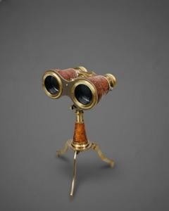 Télescope artisanal en métal et en bois, finition laiton vintage classique, trépied réglable, parfait pour les collectionneurs et les amateurs de décoration - Product Image 6