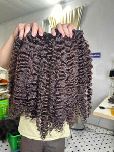 Extensiones de cabello de paquetes rizados birmanos Cabello humano virgen crudo de color negro natural 100% Cabello humano vietnamita - Product Image 4