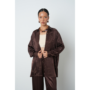 Collezione di Camicie Hijab Oversize con Motivi Marroni per Donne - Product Image 2