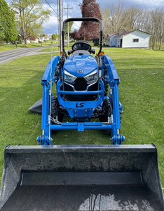 Compre el Tractor de Jardín LS LL2300 Azul de Calidad, con Tracción en las 4 Ruedas, Transmisión por Engranajes, Tractor Multifuncional - Product Image 3