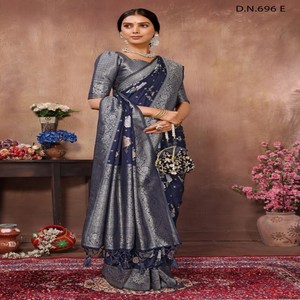 Saree en crêpe Kadi élégant et confortable avec broderie Zari en platine disponible en plusieurs options de couleur - Product Image 2
