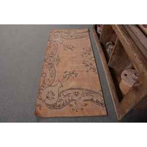 Alfombra de lana turca Vintage de 2,5x5,7 pies, diseño de retales beige y marrón, tejido plano con respaldo de látex para decoraciones de sala de estar - Product Image 1