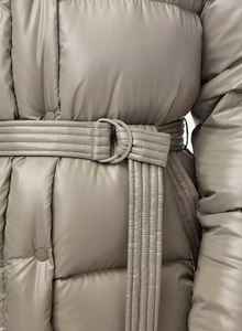 Vestes bomber pour femmes en duvet court d'hiver en gros, taille plus, vêtements de rue, fermeture éclair classique, vestes bomber pour femmes - Product Image 4