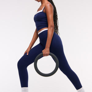 Crop top de fitness grande taille, pantalon de yoga taille haute, vêtements de sport, tenue de sport active, pantalon de yoga extensible, vêtements de gym - Product Image 5