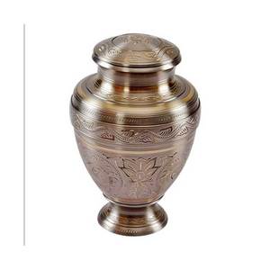 Venta caliente urna de latón de estilo europeo diseño personalizado para mascotas y bebés funerario recipiente de cenizas de cremación de alta calidad con calidad superior - Product Image 4