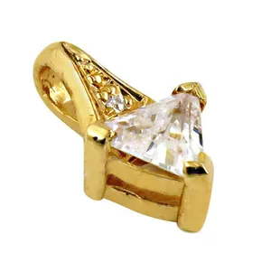 Colgante de Diamante Trillion para Mujer, Chapado en Oro, Joyería Fina, Categoría de Producto: Colgantes y Dijes de Diamantes - Product Image 3